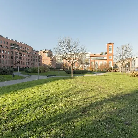 Mila Via Savona * Milán